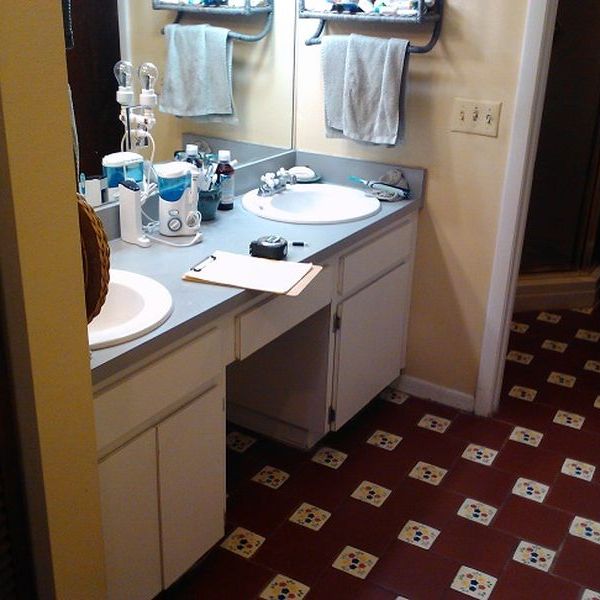 Bathroom  remodel in Tampa, FL - before  remodeling