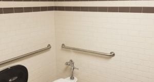 Remodelin-Bathrooms-Barnes-and-Noble-in-Brandon_132714